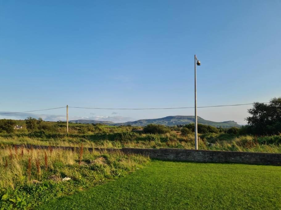 Bundoran Seaside Stays House - Wifi, Large Spacious Home Eksteriør bilde
