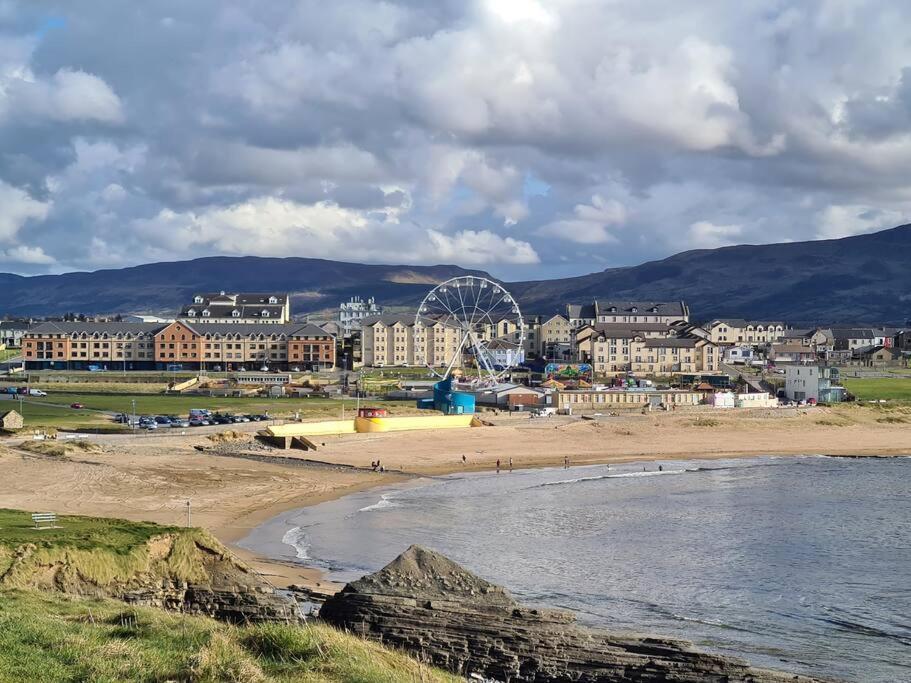 Bundoran Seaside Stays House - Wifi, Large Spacious Home Eksteriør bilde