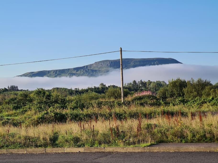 Bundoran Seaside Stays House - Wifi, Large Spacious Home Eksteriør bilde