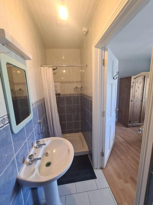 Bundoran Seaside Stays House - Wifi, Large Spacious Home Eksteriør bilde