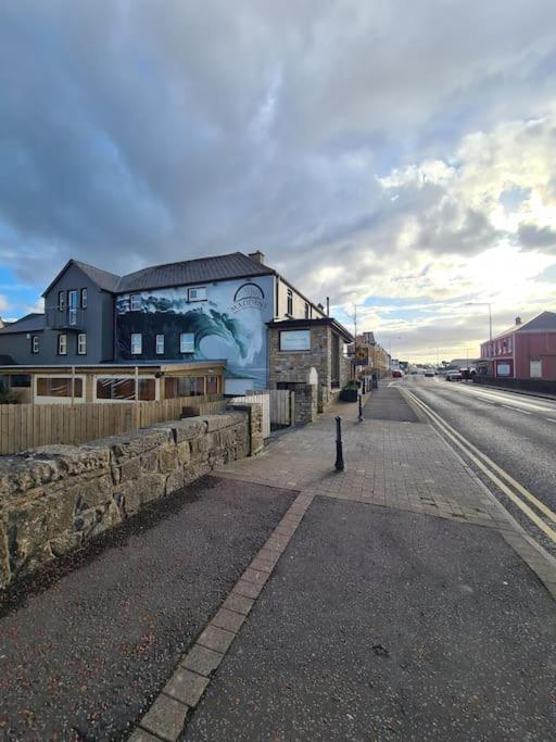 Bundoran Seaside Stays House - Wifi, Large Spacious Home Eksteriør bilde