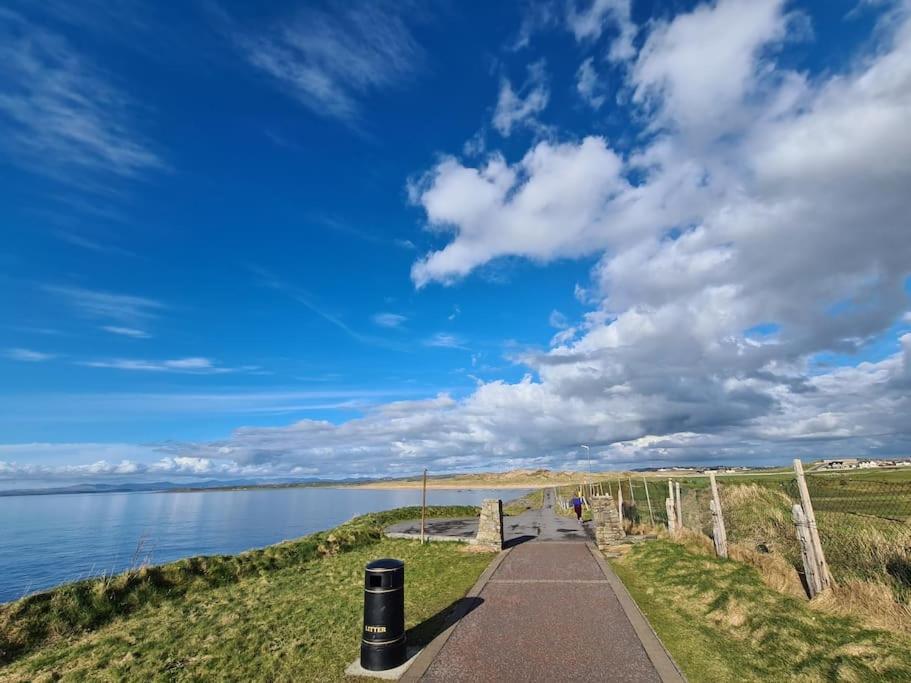 Bundoran Seaside Stays House - Wifi, Large Spacious Home Eksteriør bilde