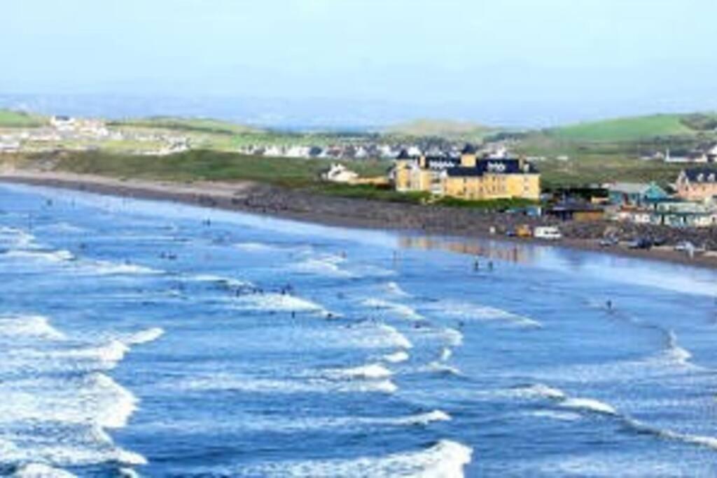 Bundoran Seaside Stays House - Wifi, Large Spacious Home Eksteriør bilde