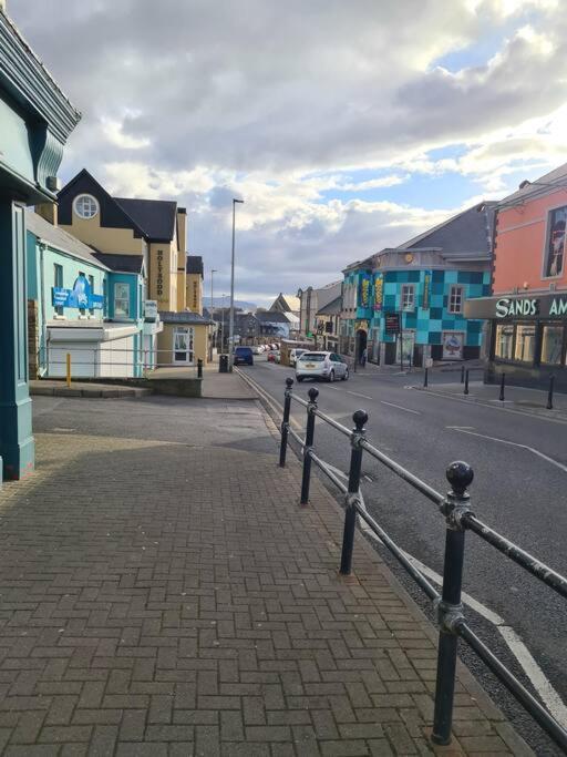 Bundoran Seaside Stays House - Wifi, Large Spacious Home Eksteriør bilde